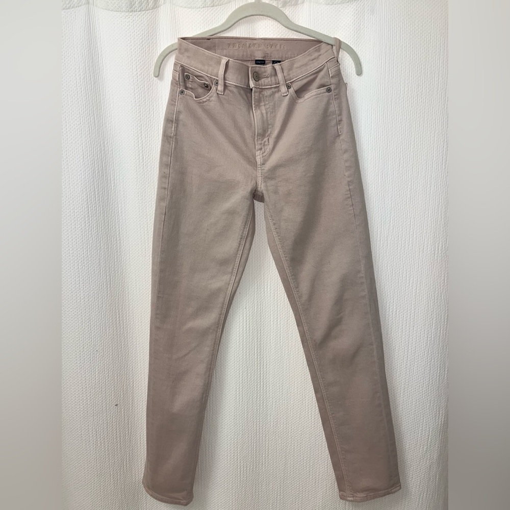 American Eagle Women's Soft Rose Pink Super High-Waister Straight Jeans